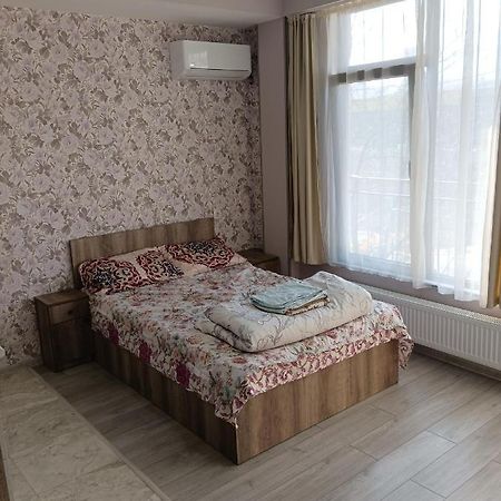 Mary'S Cozy & Lovely Studio On Very Quiet Khosharauli Street Tiflis Exterior foto