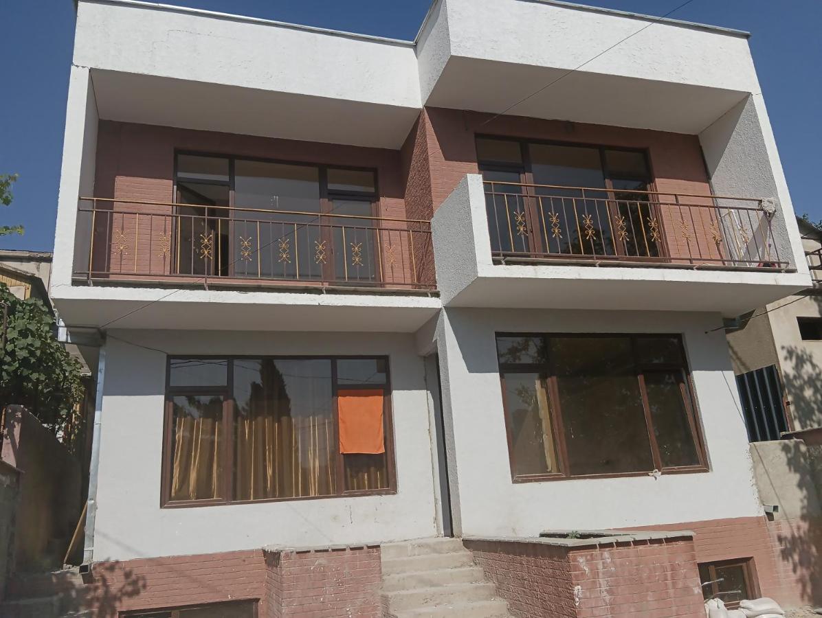 Mary'S Cozy & Lovely Studio On Very Quiet Khosharauli Street Tiflis Exterior foto